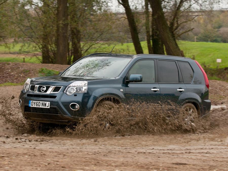 Nissan X-Trail 2010 года  (UK) (фото 7 из 14)